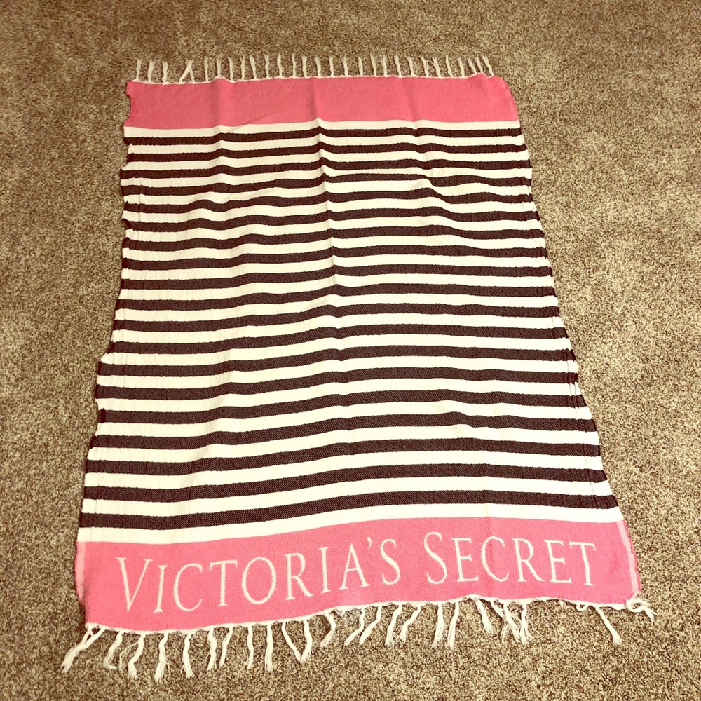 VS beach blanket✨